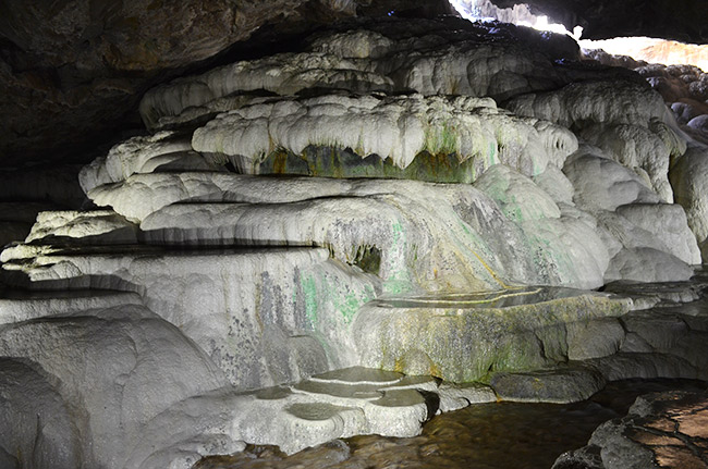 Kaklik Cave travertines