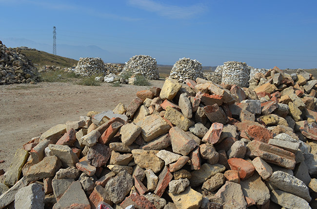 Laodicea rocks