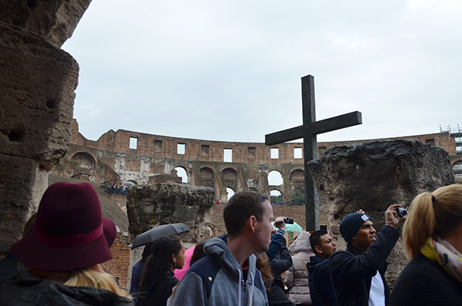 Colosseum cross